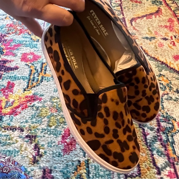 NEW Fever Sole faux suede leopard slip-ons Sz 7.5 - Picture 2 of 4
